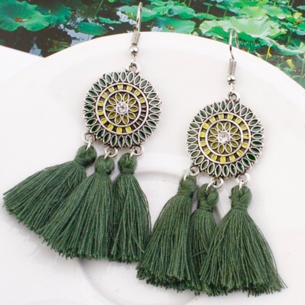 Green Boho Fringe Dreamcatcher Dangle Earrings